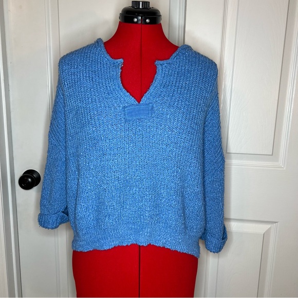 ILLA ILLA Sweaters - Illa Illa Cuffed Short Sleeve Oversized Cropped V Neck Knit Sweater Blue Women M